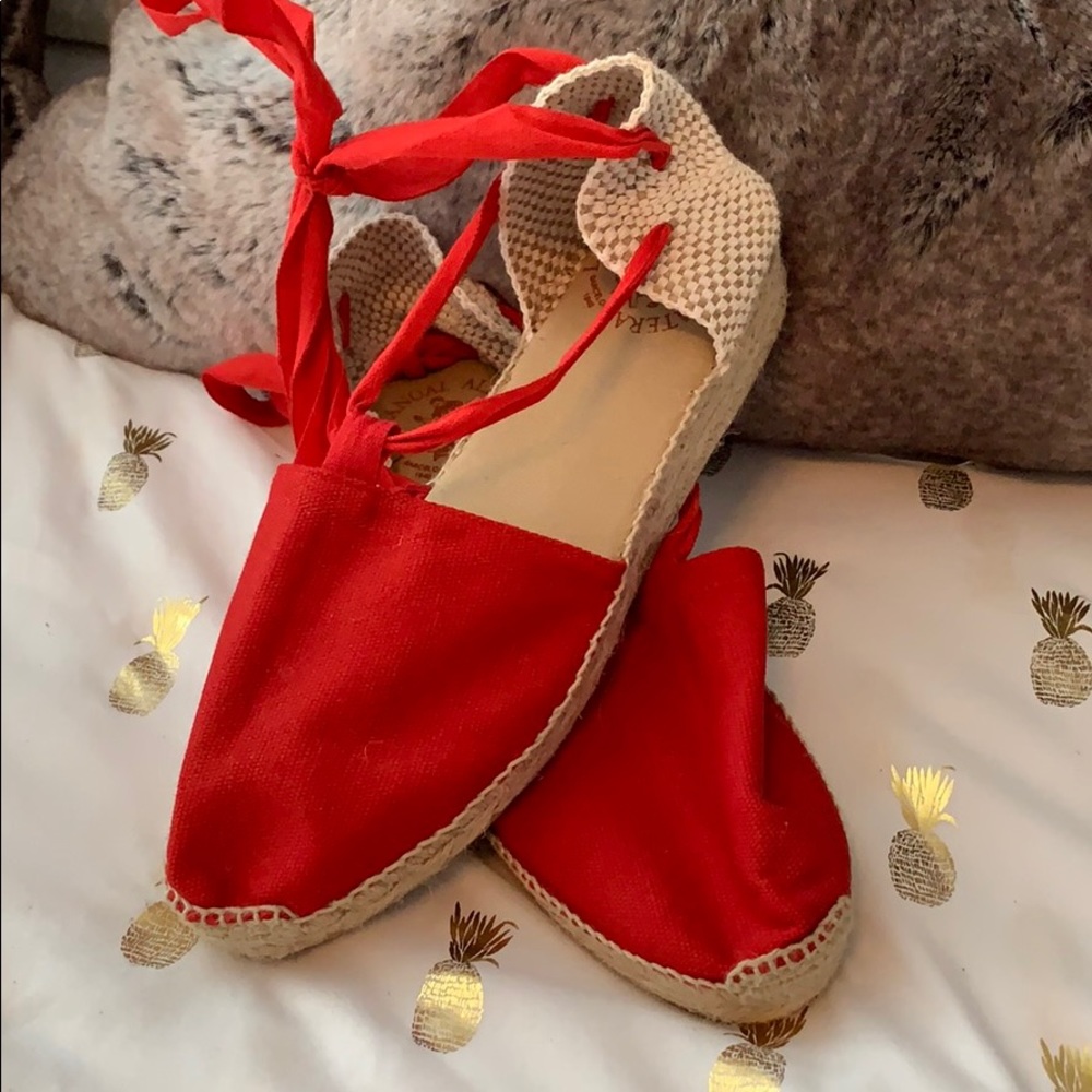 Red espadrilles NEW size 9 made in Spain